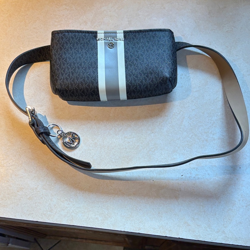 Michael Kors Black and Gray Logo Crossbody
